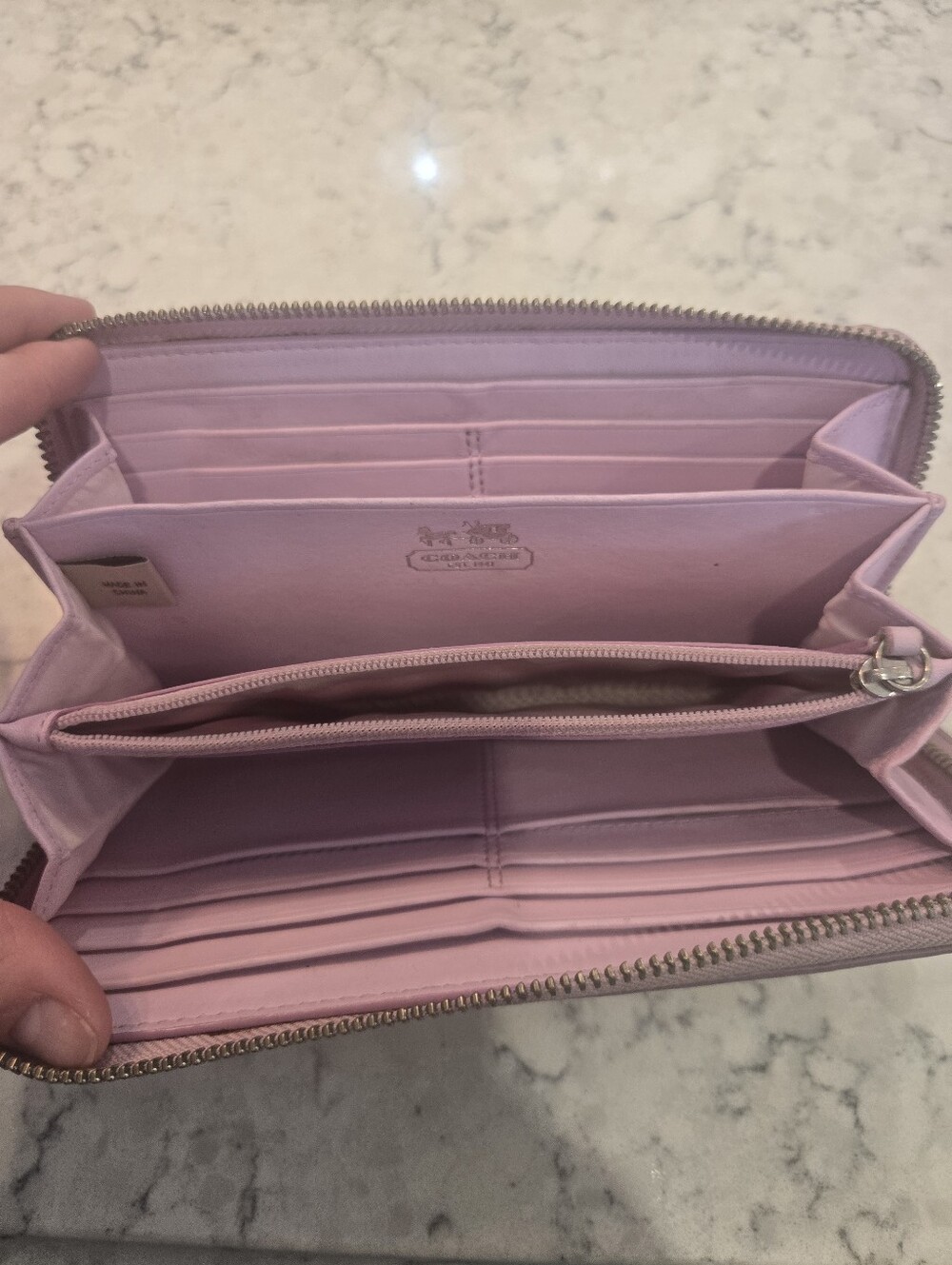 ​✨ Y2K Coach Heritage Signature Stripe Accordion Zip Wallet ✨